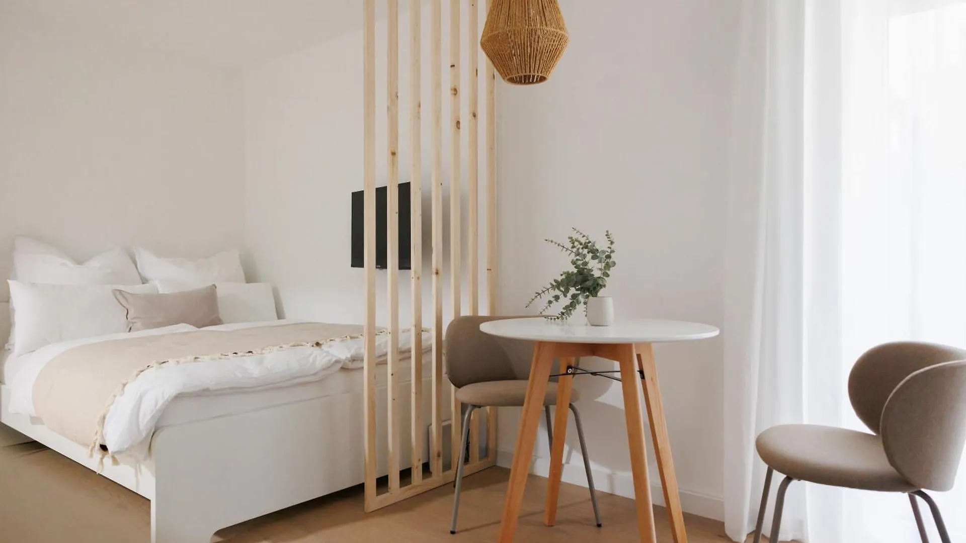 Vienna Courtyard Studio With Terrace